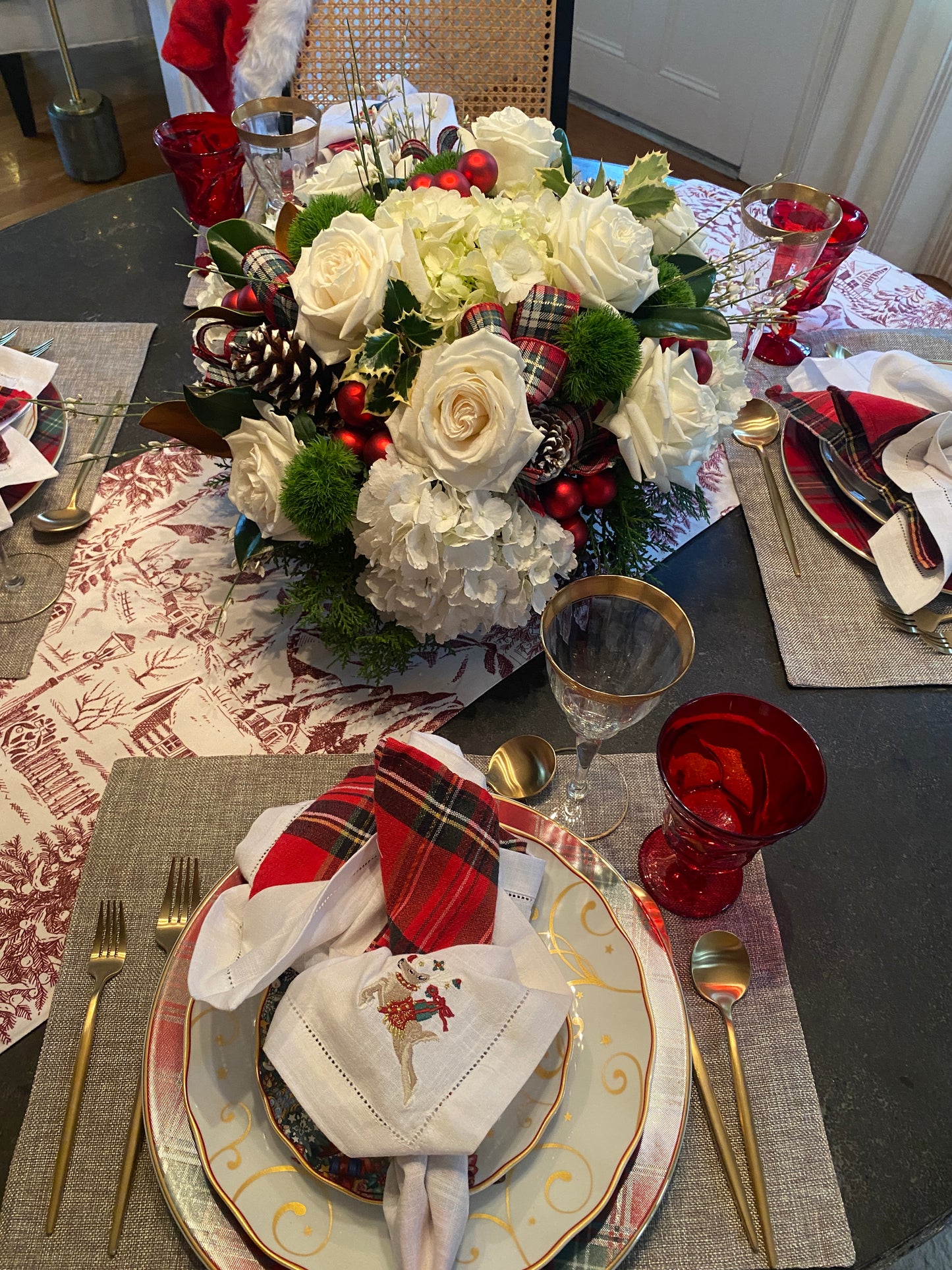 Premium Christmas Centerpiece